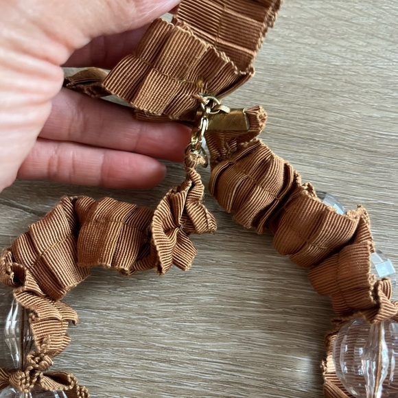 Elegant Brown Beaded Necklace - Picture 3 of 3